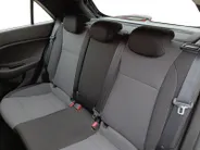 Hyundai i20 1.0 T-GDI Comfort Automaat | All weatherbanden | Trekhaakl | Navigatie | Camera |