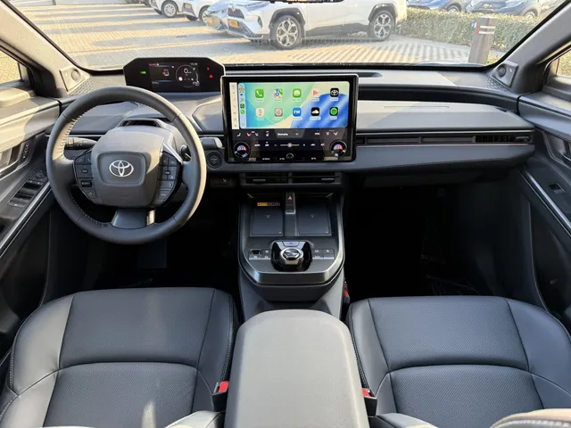 Toyota bZ4X Executive 73 kWh | JBL | Stoelverwarming V+A