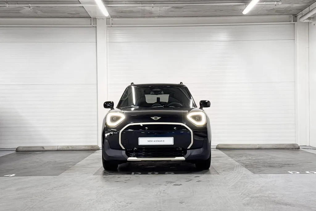 MINI Aceman E Favoured
