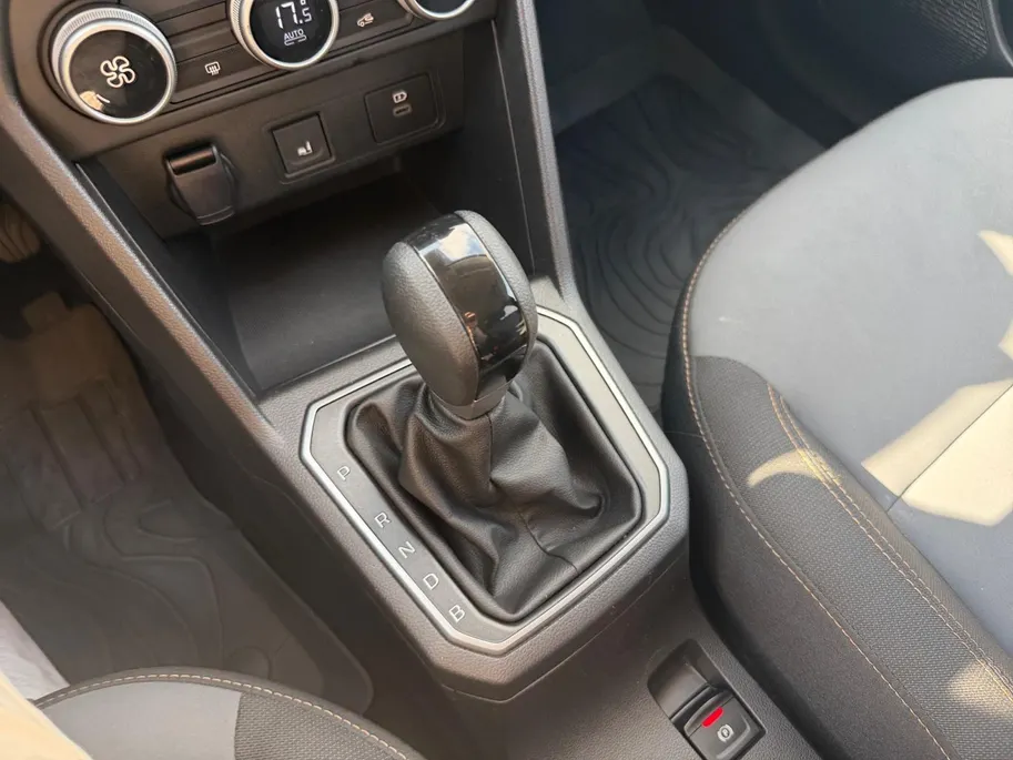 Dacia Jogger 1.6 Hybrid 140 Extreme 7p. | BTW Voertuig | Apple Carplay & Android Auto | Camera | Parkeersensoren | 7 Persoons | Cruise & Climate Control | 12 Maanden BOVAG Garantie