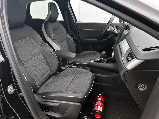Renault Captur E-Tech full hybrid 145PK Techno | CAMERA | NAVI GROOT | STOELVERWARMING | KEYLESS