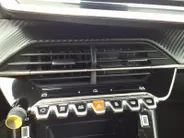 Peugeot 208 1.2 PureTech 75 Style Navigatie | PDC | 5512 km`s zo goed als nieuw met fabriek garantie