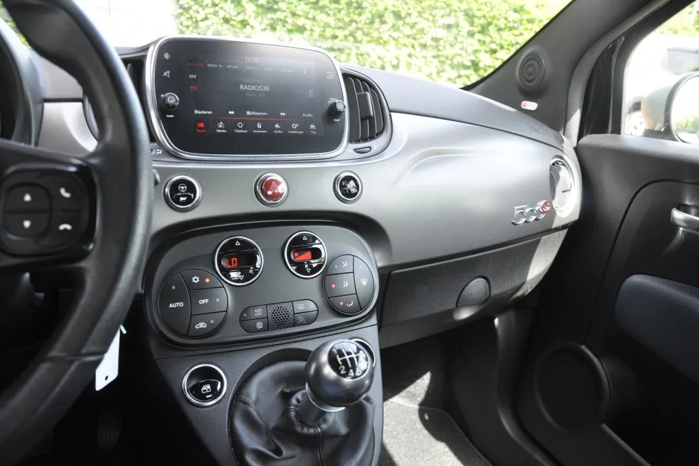 Fiat 500C 1.0 Hybr. Rockstar Clima All Seasons