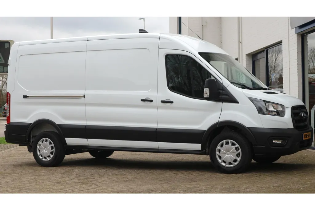 Ford Transit 350 2.0 130pk L3H2 Trend | Trekhaak |