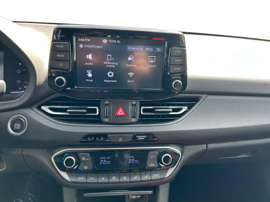 Hyundai i30 Wagon 1.0 T-GDi MHEV Comfort Incl. 12 maanden garantie! NU PREMIUMPAKKET GRATIS!! RIJKLAARPRIJS!