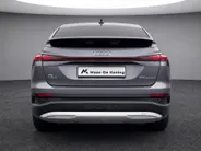 Audi Q4 Sportback e-tron 35 Launch edition 55 kWh 125kW/170PK · Panoramadak · Leder · Stoelverwarming · Apple/Android Car Play · Garantie t/m 17-10-2026 of 100000km.