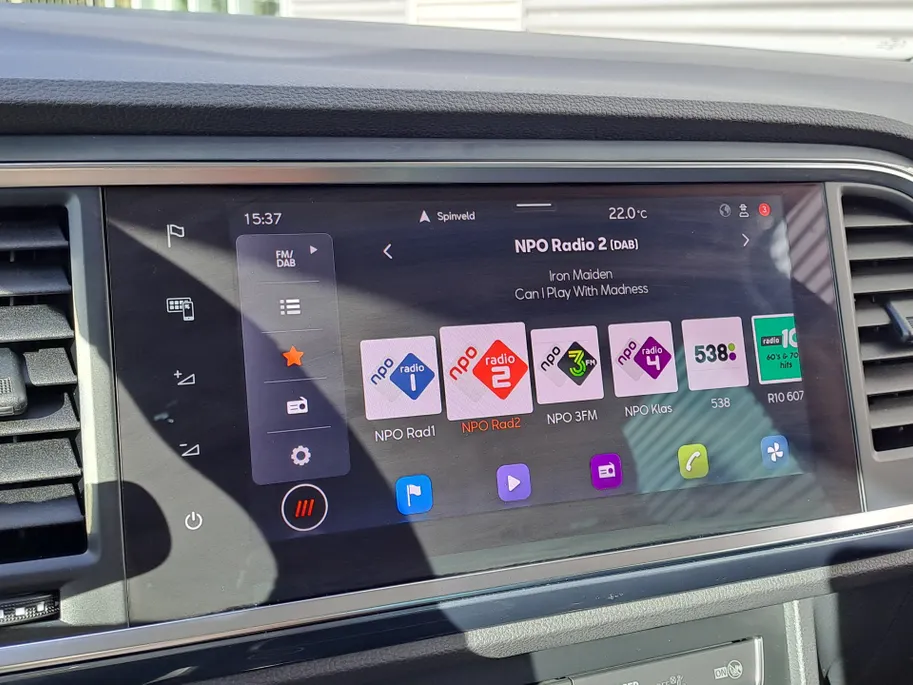 SEAT Ateca 1.5 TSI Style Business Intense | Keyless start | ECC | Navigatie | Camera | Cruise control adaptief | Apple Carplay/Android Auto | 17'' LM