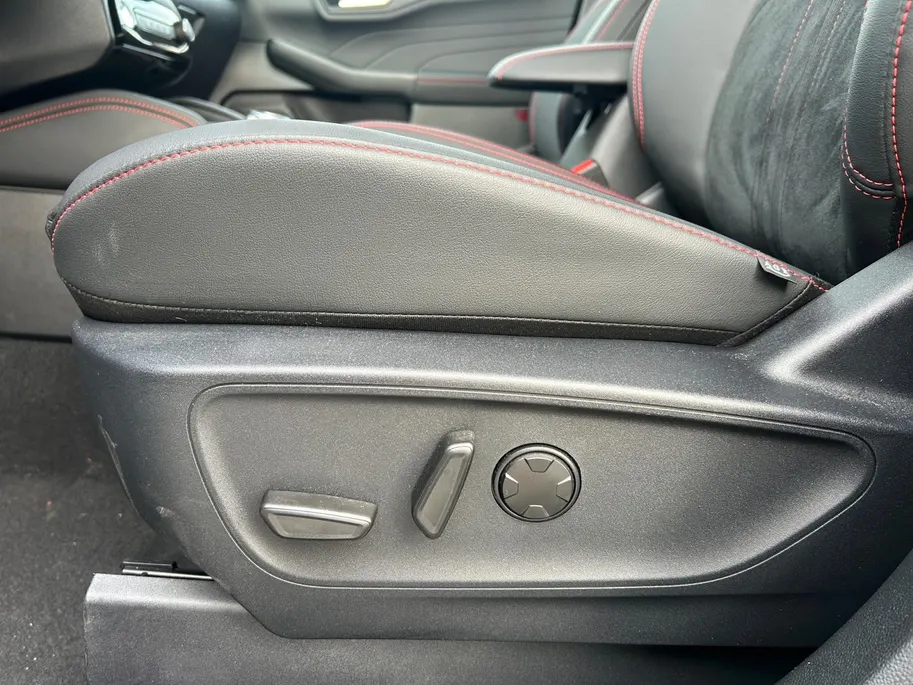 Ford Kuga 2.5 PHEV ST-Line X | ALL SEASON  BANDEN | Adaptieve Cruise Control | Driver Assistance Pack | Elek. Achterklep | 2100KG Trekgewicht | 360 Camera | Dodehoek Detectie |
