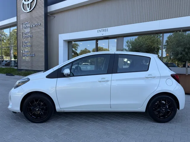 Toyota Yaris 1.3 VVT-i Aspiration | Trekhaak | All Seasons