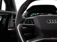 Audi Q4 e-tron 50 299pk Quattro S Competition 77 kWh · SOH 93% · Panoramadak · Wegklapbare Trekhaak · Elek. Voorstoelen · Leder Interieur · 21'' Inch ·