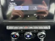 Renault Captur 1.6 E-Tech Plug-in Hybrid 160 Intens | Automaat | Navigatie | Parkeersensoren | Camera | Apple Carplay & Android Auto | Climate Control | 12 Maanden BOVAG Garantie