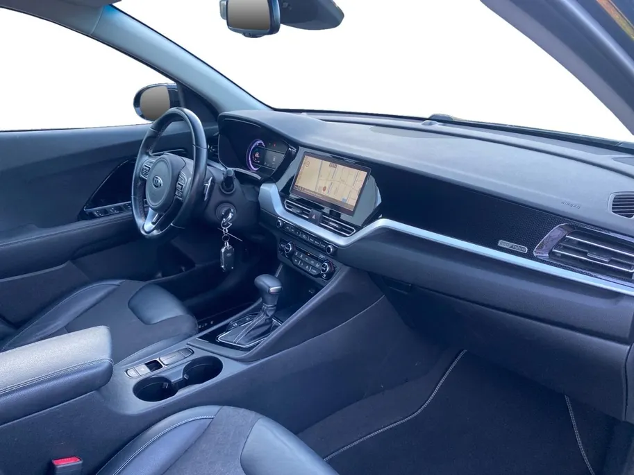 Kia Niro 1.6 GDi Hybrid DynamicLine | Climate control | Cruise control | Navigatie | Trekhaak | Parkeercamera |