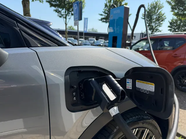 Nissan Leaf 52 kWh Evolve | 445km WLTP | Leder | BOSE | App Connect | Navigatie | 360-Camera | Keyless