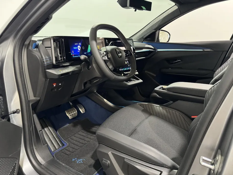 Renault Scénic E-Tech EV87 long range Esprit Alpine Automaat | DEMO - 17% Bijtelling | 360 Camera | Digital Cockpit | Elektrische Achterklep | Adaptive Cruise Control | Apple CarPlay/Android Auto |