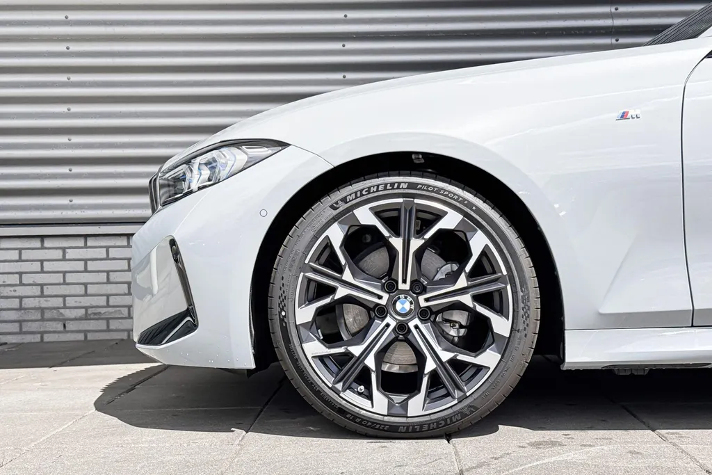 BMW 3 Serie Sedan 320i