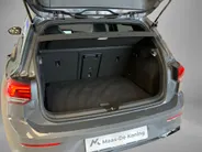 Volkswagen Golf 1.5eTSI/150PK DSG R-Line · Navigatie · Camera + Parkeersensoren · Apple/Android Car Play · 18'' Velgen ·