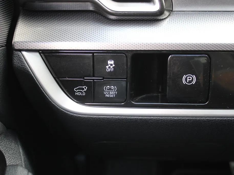 Kia Sportage 1.6 T-GDi Hybrid GT-Line | Stuur-/stoelverwarming | Elek. stoelverstelling + achterklep | Schuifdak | 18' LM | Cruise adapt. | Camera |