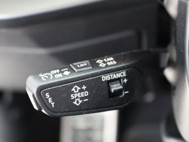 Audi A3 Sportback 35 TFSI S edition Navigatie | B&O Audio | 18' Velgen | Sportstuur |