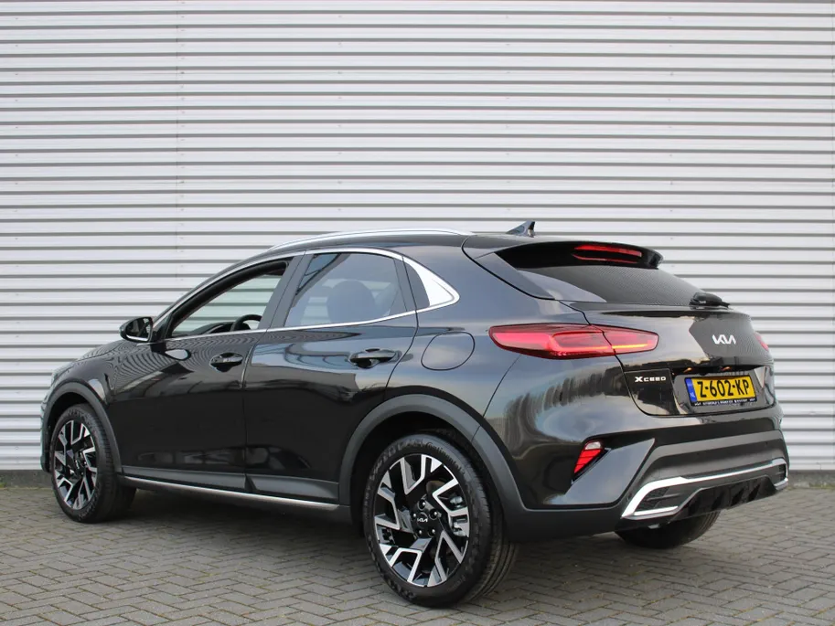 Kia XCeed 1.0 T-GDi DynamicPlusLine | Stuur-/stoelverwarming | Camera | Dodehoek detectie | Elektr. achterklep | 18' LM | Clima | Navi |
