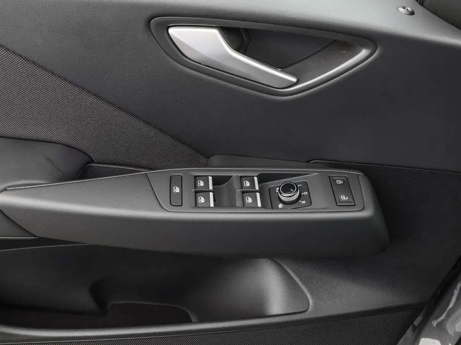 Volkswagen ID.3 (1) GP2 Life 61 kWh accu 190 PK Elektr. aandrijving · Comfort Pakket · Zijruiten achter en achterruit getint ·