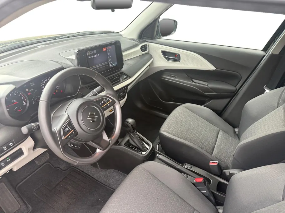 Suzuki Swift 1.2 Select Smart Hybrid Automaat | Achteruitrijcamera | Stoelverwarming voor | Apple Carplay/Android Auto | Adapt. Cruise Control |