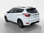 Ford Kuga 1.5 EcoBoost ST Line | INCL.Winter en zomerset!! | Navigatie | NU Rijklaarprijs! Incl.12 Maanden, APK, Onderhoudsbeurt etc! Premiumpakket gratis!