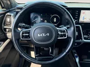 Kia Sorento 1.6 T-GDI Plug-in Hybrid 4WD ExecutiveLine *Navi+360Camera*Climate Control*Schuif/kanteldak*Stoelverwarming/ventilatie*Elekt. Trekhaak*Elekt. Achterklep*Vol opties! Zeer nette auto!