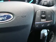 Ford Puma 1.0 EcoBoost Hybrid Titanium 125 PK | Winterpack | Navigatie | Achteruitrijcamera | NL Auto |