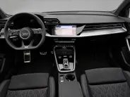 Audi A3 Sportback 45 TFSI e S edition Competition Panoramadak · SONOS Sound System · 19'' lichtmetalen velgen · Sportstoelen alcantara · MEGA Sale