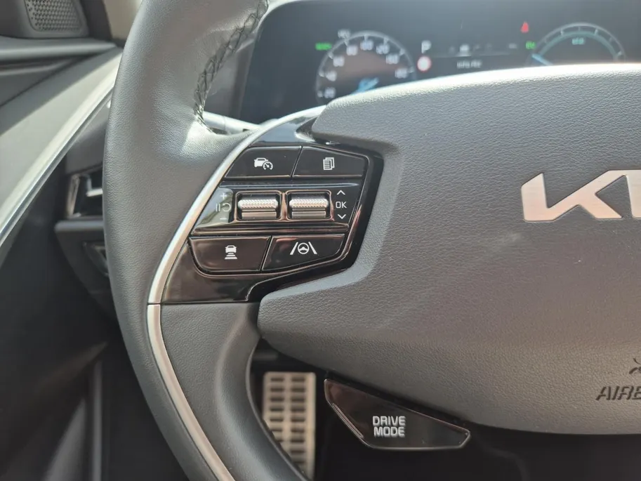 Kia Niro 1.6 GDi PHEV Launch Edition | Cruise Control | Camera | Climate Control | Navigatie | Lederen Bekleding | Memory Stoelen | Stoelverwarming | Stuurverwarming | Stoelventilatie |