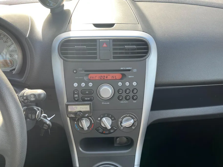 Suzuki Splash 1.0 VVT Comfort | Dealer onderhouden | Zeer lage kilometerstand | Compacte en zuinige auto met hoge zit | Airco