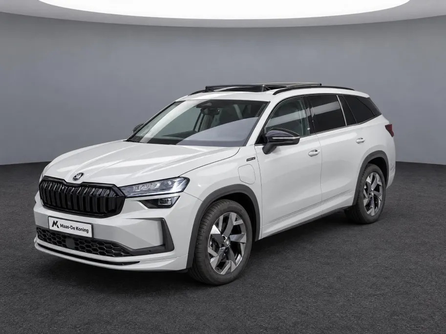 Škoda Kodiaq 1.5 TSI 204pk DSG PHEV Sportline Business · Panoramadak · Camera · Wegklapbare Trekhaak · Elek. Voorstoel · Elek. Achterklep · 19'' Inch · Garantie t/m 24-06-2030 of 100.000km