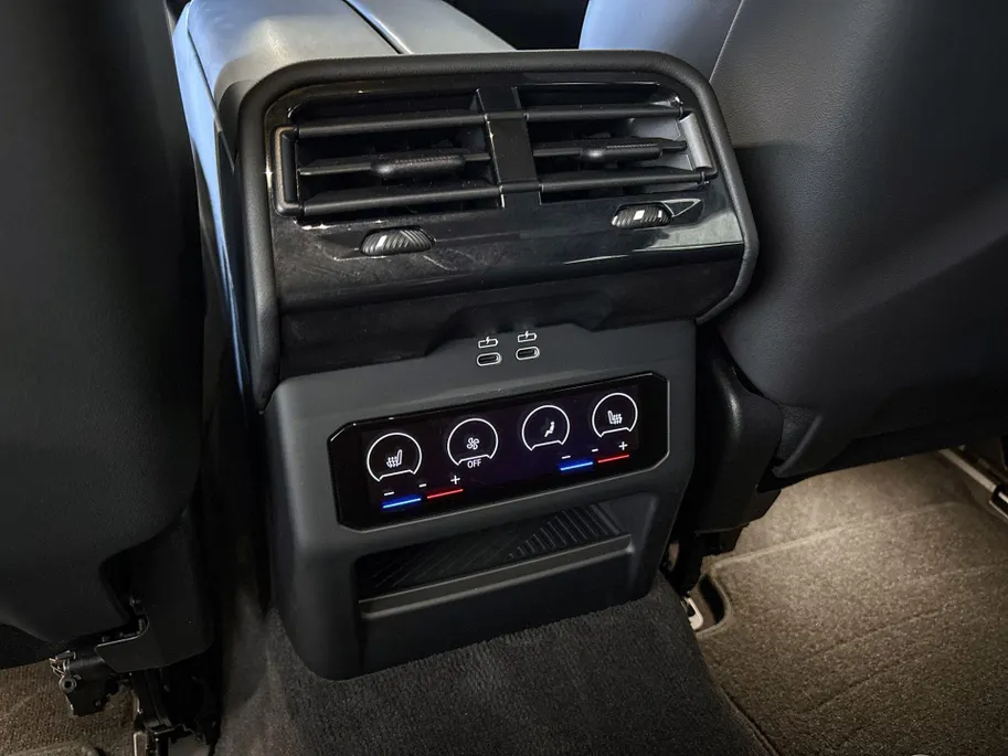 BMW M5 Touring M Drive Professional