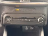 Ford Focus Wagon 1.0 EcoBoost Hybrid Titanium I WINTER PACK I CRUISE CONTROL I PARKEERSENSOREN VOOR & ACHTER I RESERVE WIEL I