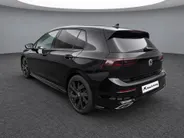 Volkswagen Golf 1.5eTSI/150PK R-Line Business · Navigatie · Apple/Android Car Play · Keyless · Garantie t/m 18-08-2027 of 100000km.