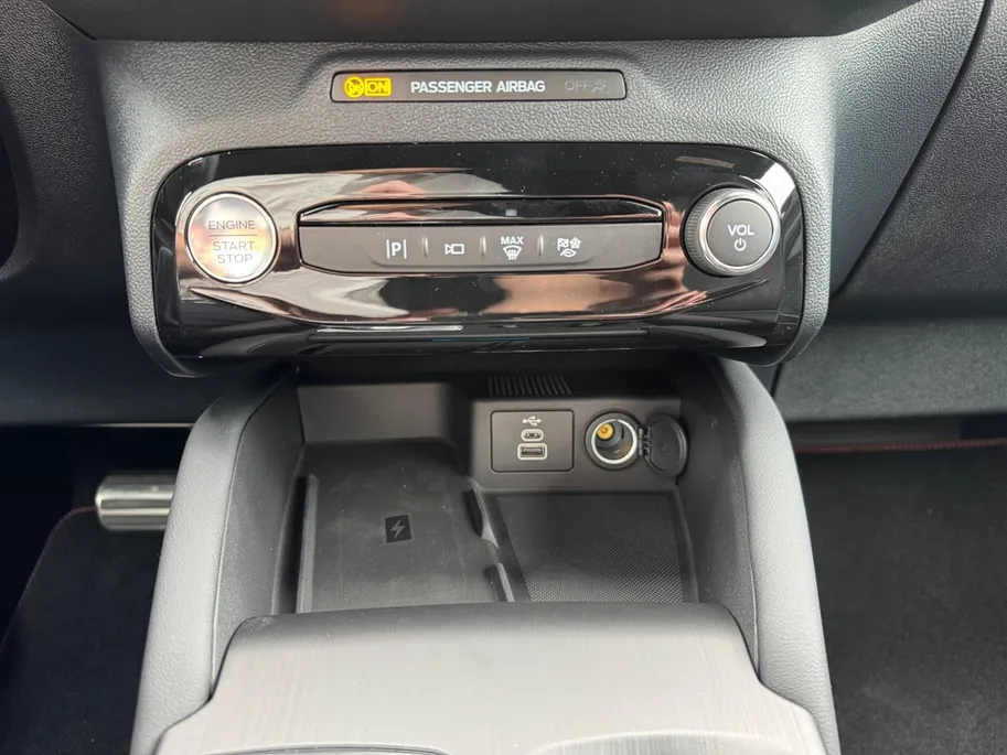 Ford Kuga 2.5 PHEV ST-Line X | Te bestellen | Actiekorting €4000,- | Trekhaak | 2100 KG Trekgewicht | Winter Pack |