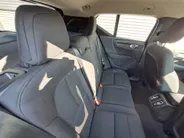 Volvo XC40 2.0 B3 Essential AUTOMAAT | Stuurverwarming | Stoelverwarming | Adaptieve Cruise | Apple Carplay/Android Auto