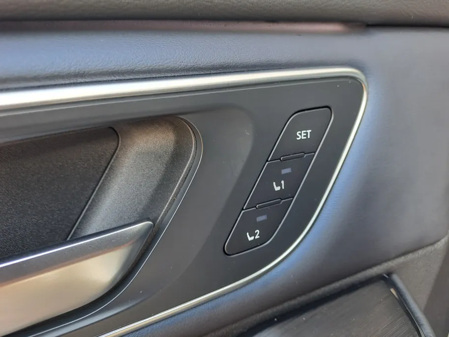 Nissan QASHQAI 1.3 MHEV Tekna Plus | Leer | Voorstoelen verwarmd | 360 Camera | Navigatie | 20'' LM | Stoel Massage | Luxe Lederen Bekleding | Dode Hoek Detectie | Apple Carplay/Android Auto