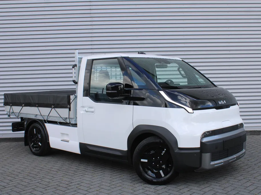 Kia PV5 Essential 51.5 kWh Kipper | Nu in de showroom! |