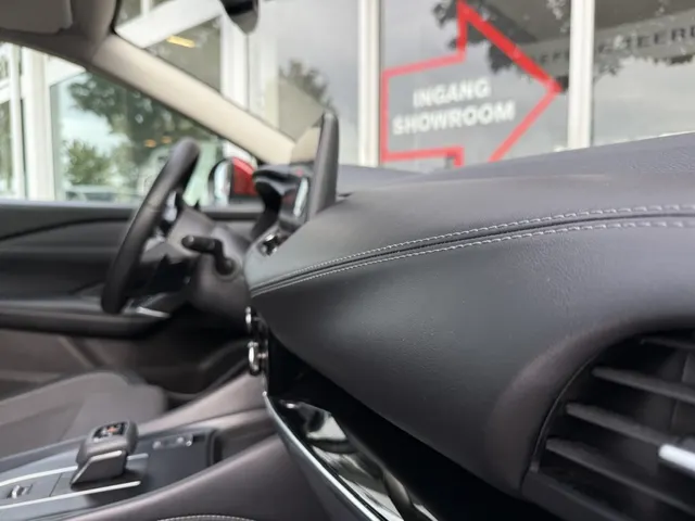 Nissan QASHQAI 1.3 Mild-Hybrid 158pk Xtronic N-Connecta | Panoramadak | Navigatie | 360-Camera | App Connect | Blind Spot | Keyless | All Season