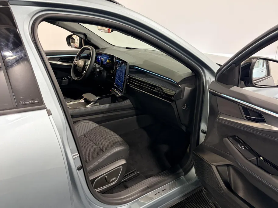 Renault Espace 200PK E-Tech Full Hybrid Esprit Alpine 7p. AT | 7 Zitplaatsen | 360 Camera | Elektrische Klep | Solarbay Panoramadak | Elektrische Stoelen | Stoelverwarming | Apple CarPlay/Android Auto | Matrix LED Koplampen |