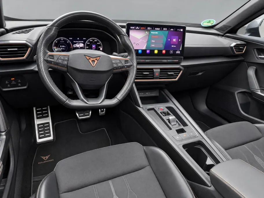 CUPRA Formentor 1.4 245pk DSG e-Hybrid VZ Performance · Panoramadak · 360 Camera · Wegklapbare Trekhaak · Stoel-&Stuurverwarming · 19'' Inch ·