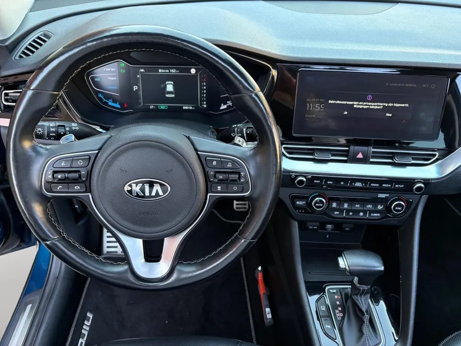 Kia Niro 1.6 GDi Hybrid ExecutiveLine | Stoel verwarming en ventilatie | Dodehoek detectie | Schuif/kantel dak | Trekhaak  | Keyless Entry | Apple CarPlay/ Android Auto | Lichtmetalen Velgen |