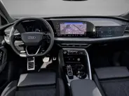 Audi Q5 2.0 TFSI e-hybrid 299pk quattro S edition Panoramadak · 360° Camera + parkeersensoren · Apple/Android Car Play · Fabrieksgarantie t/m 22-09-2029 of 100.000Km