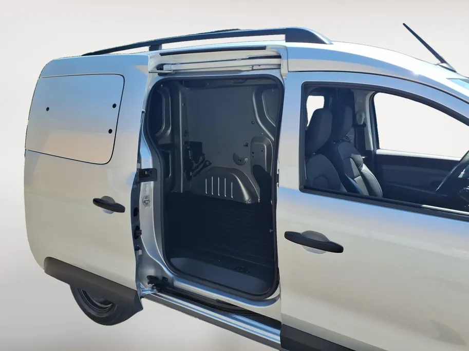Renault Express 1.5 dCi 75 Comfort + Pack parking , Pack Visibilité  , Pack Safety , Apple Carplay/Android Auto , parkeersensor achter , airco , cruise , trekhaak , zijschuifdeur rechts , camera , parkeersensor voor .