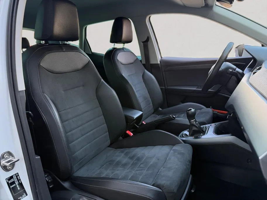 SEAT Arona 1.0 TSI Style Business Intens Plus + trekhaak