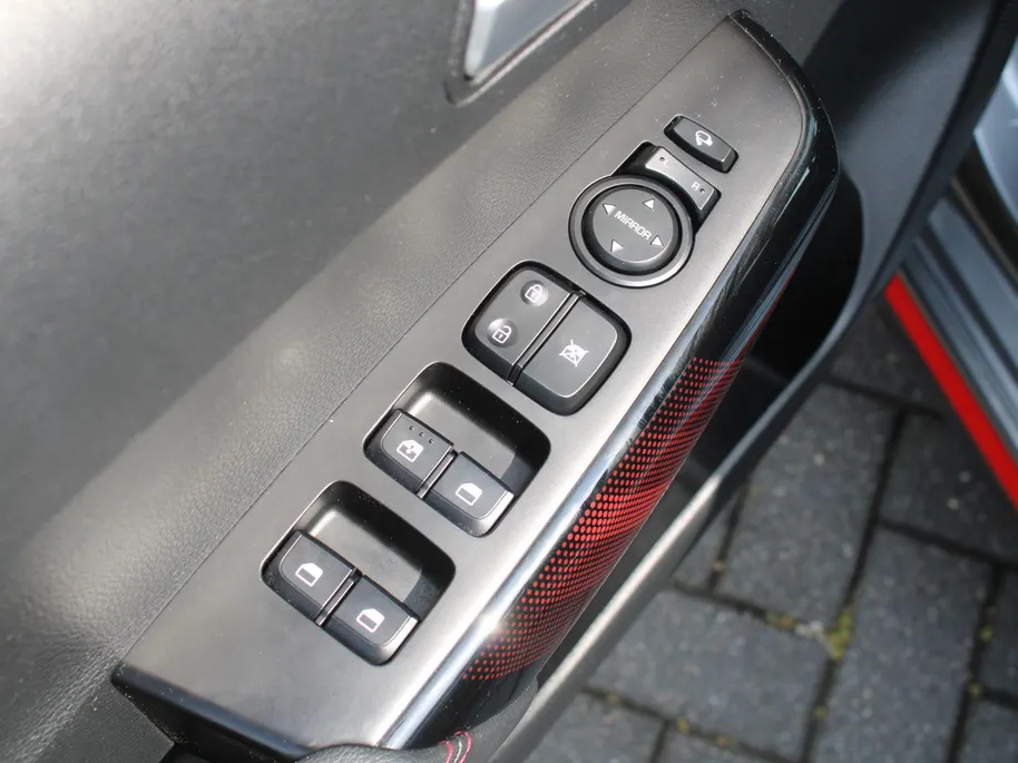 Kia Picanto 1.0 DPi GT-Line | Camera | 15' LM | Cruise | Clima | Navi | Keyless | Apple Carplay/Android Auto|