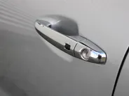 Kia Niro 1.6 GDi Hybrid DynamicPlusLine | Stuur-/stoelverwarming | Camera | Leer | Navi | Clima | Cruise adapt. | LED | Keyless | 16' LM |