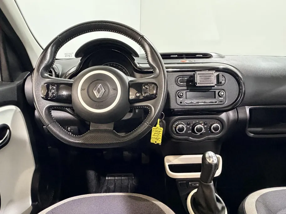 Renault Twingo 70PK SCe Collection | Elektrisch Vouwdak | 1e Eigenaar | Bluetooth Audio & Telefoon | Snelheidsbegrenzer | Leder Stuurwiel | LED Dagrijverlichting | USB | Centrale Deurvergrendeling | Elektrische Ramen & Spiegels |