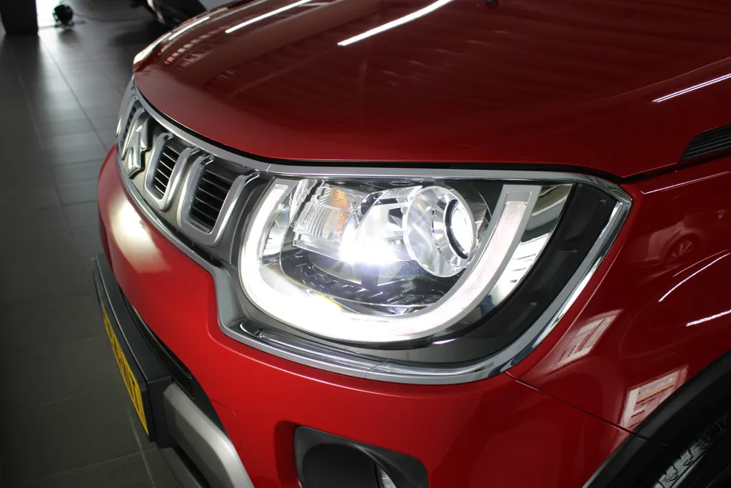 Suzuki Ignis 1.2 Smart Hybrid Select / Navi. / Stoelverwarming / Camera / Led /